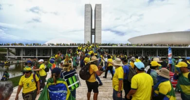 Associação Brasileira de Imprensa pede punição a golpistas