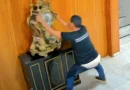 Juiz diz que errou ao soltar homem que quebrou relógio histórico