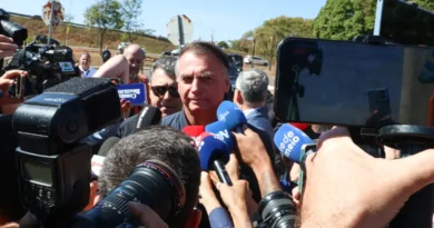 Maioria da 1ª Turma do STF vota por manter cautelares contra Bolsonaro