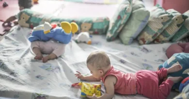 Pobreza afeta desenvolvimento de bebês desde 6 meses, mostra pesquisa