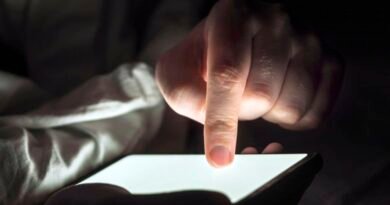 Conteúdos falsos criados com IA mais que triplicam entre 2024 e 2025