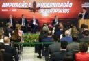Ministro celebra anúncio de R$ 5,7 bi para ampliar aeroportos no país