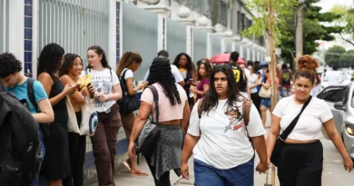 Fies: pré-selecionados devem complementar inscrição a partir de sexta