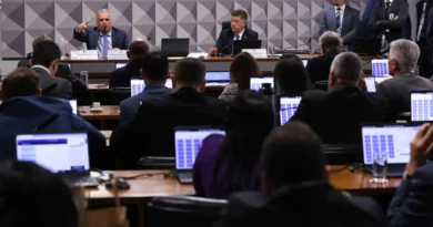 Mendonça proíbe CPMI do INSS de acessar dados de Vorcaro em sala-cofre