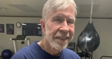 Chuck Norris, astro de filmes de ação e dos memes, morre aos 86 anos