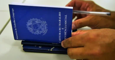 Brasil cria 255,3 mil postos de trabalho em fevereiro, aponta Caged