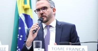 Ministro dos Portos diz que obra do túnel Santos-Guarujá deve começar em janeiro de 2027   Fonte: Agência Câmara de Notícias