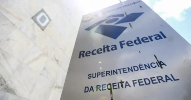 Receita paga lote especial de restituição automática em julho