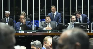 Senado anula norma sobre aborto legal em crianças vítimas de estupro
