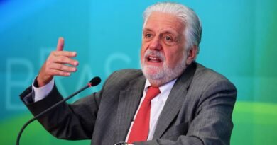 PF intima Jaques Wagner a depor sobre investigações do Banco Master