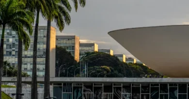 Congresso se aproxima do recesso sem votar PEC 6×1 e PL da Misoginia