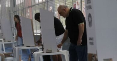 Deputados são eleitos pelo voto proporcional; entenda a lógica desse sistema