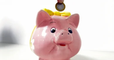 Retiradas da poupança superam depósitos em R$ 7,15 bilhões em julho