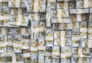 Com pessimismo externo, dólar sobe 0,47% e aproxima-se de R$ 5,20