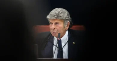 Fux pede a Senado posição sobre acessos de Vorcaro e esposa de Moraes