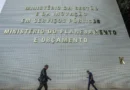Governo pretende realocar R$ 20 bilhões no Orçamento de 2027